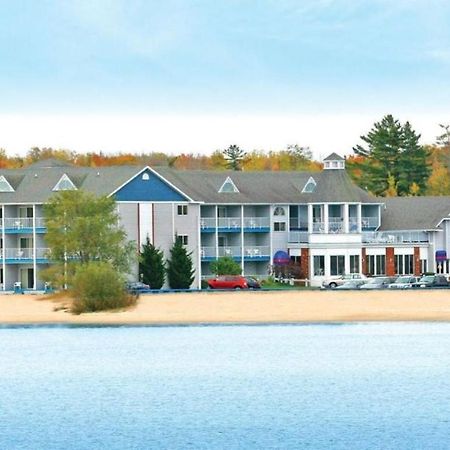 Ramada By Wyndham Mackinaw City Waterfront Exterior foto