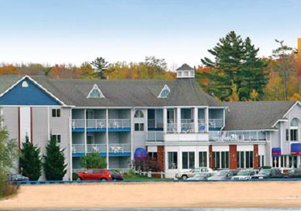 Ramada By Wyndham Mackinaw City Waterfront Exterior foto